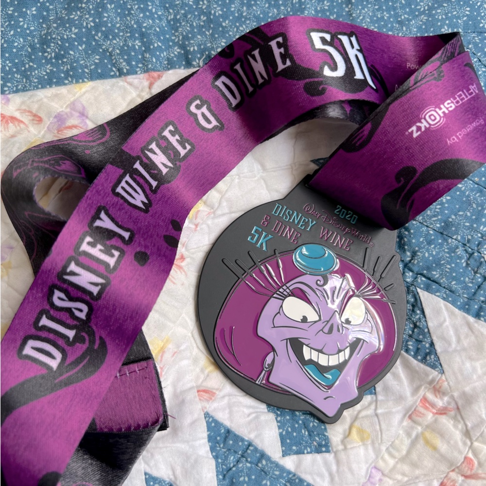 RunDisney 2020 Wine & Dine Yzma 5k Medal